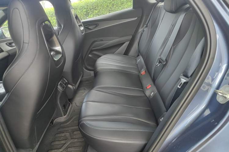 Used BYD Seal 06 New Energy 2025 DM-i Smart Drive 120KM Prestige Model Left Rear Seat