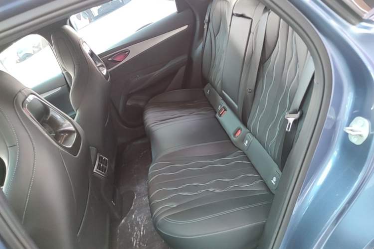 Used BYD Seal 06 New Energy 2025 DM-i Intelligent Drive 120KM Flagship Model Left Rear Seat
