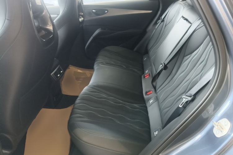Used BYD Seal 06 New Energy 2025 DM-i Intelligent Drive 120KM Flagship Model Left Rear Seat