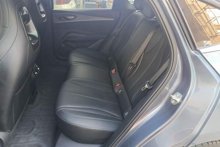 Used BYD Seal 06 New Energy 2025 DM-i Smart Drive 80KM Luxury Model Left Rear Seat