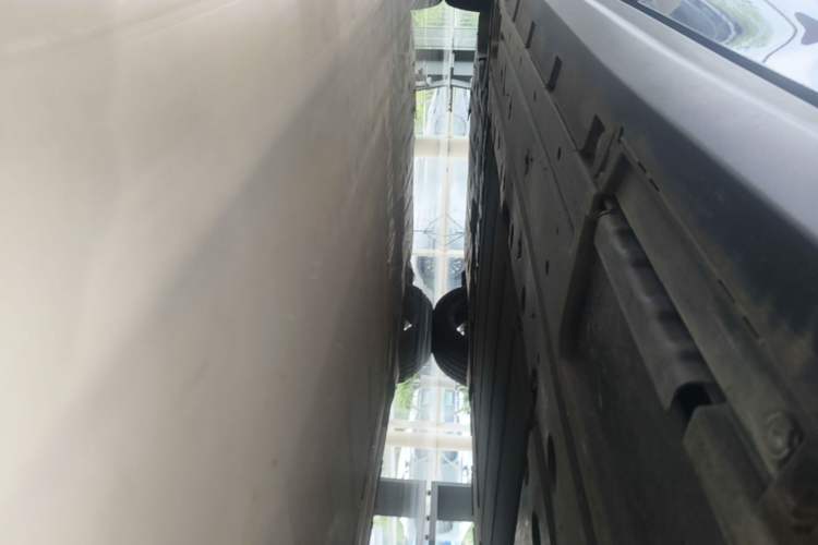 Used BYD Seal 06 New Energy 2025 DM-i Intelligent Drive 120KM Flagship Model Left Side Sill
