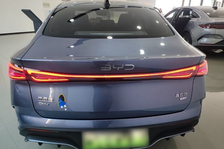 Used BYD Seal 06 New Energy 2025 DM-i Smart Drive 120KM Prestige Model Rear