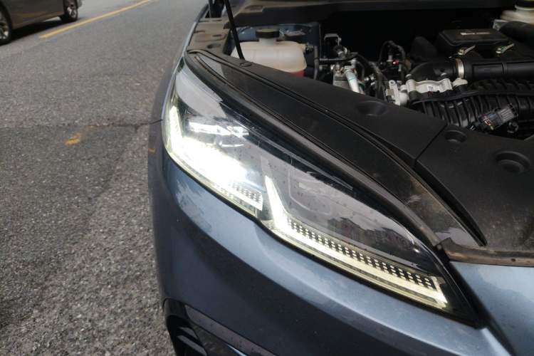 Used BYD Seal 06 New Energy 2025 DM-i Smart Drive 120KM Prestige Model Right Front Headlight