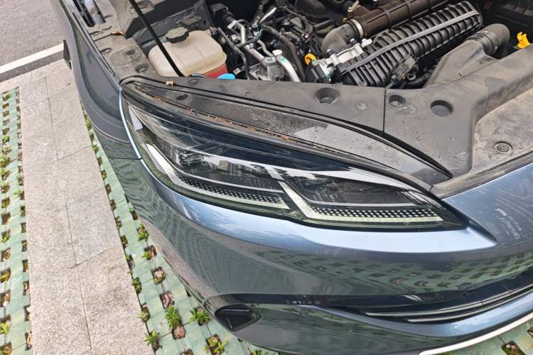 Used BYD Seal 06 New Energy 2025 DM-i Smart Drive 120KM Deluxe Model Right Front Headlight