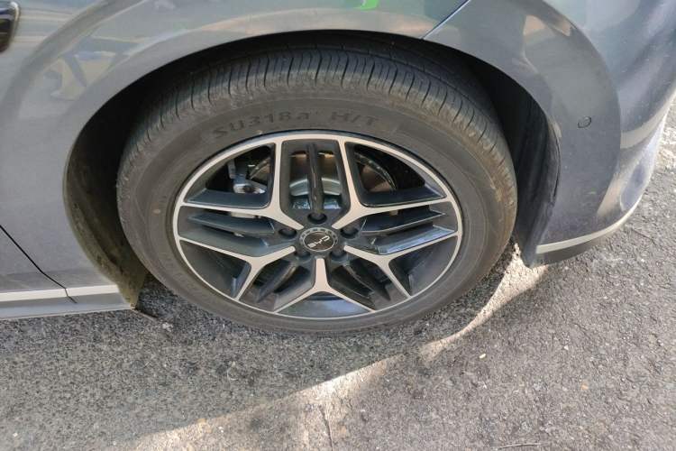 Used BYD Seal 06 New Energy 2025 EV 545KM Flagship Edition Right Front Wheel Hub