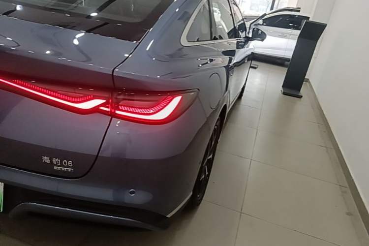 Used BYD Seal 06 New Energy 2025 EV 545KM Flagship Edition Right Rear Taillight