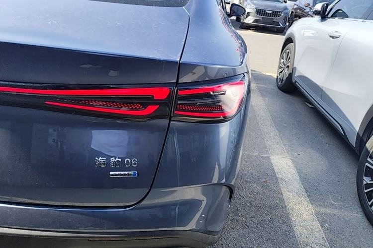 Used BYD Seal 06 New Energy 2025 DM-i Smart Drive 80KM Luxury Model Right Rear Taillight