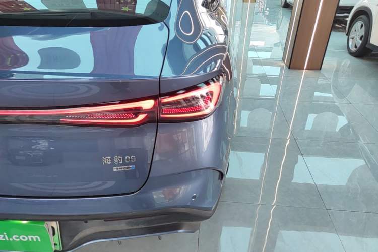 Used BYD Seal 06 New Energy 2025 DM-i Intelligent Drive 120KM Flagship Model Right Rear Taillight