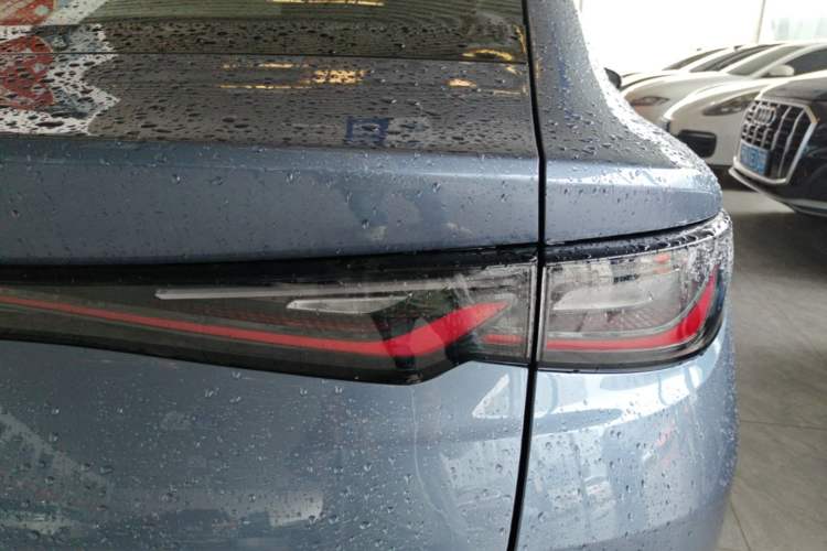 Used BYD Seal 06 New Energy 2025 EV 545KM Premium Edition Right Rear Taillight
