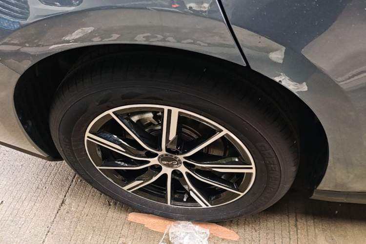 Used BYD Seal 06 New Energy 2025 DM-i Smart Drive 80KM Prestige Model Right Rear Wheel Hub