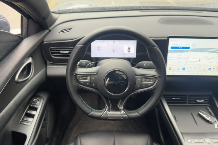 Used BYD Seal 06 New Energy 2025 EV 545KM Premium Edition Steering Wheel