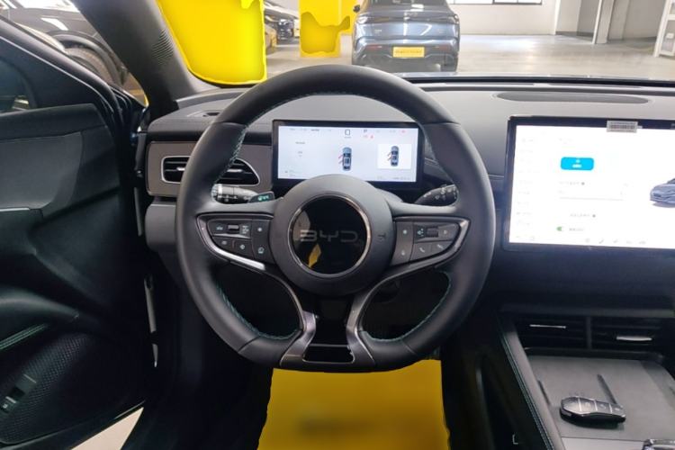 Used BYD Seal 06 New Energy 2025 DM-i Smart Drive 120KM Deluxe Model Steering Wheel