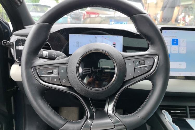 Used BYD Seal 06 New Energy 2025 EV 545KM Premium Edition Steering Wheel
