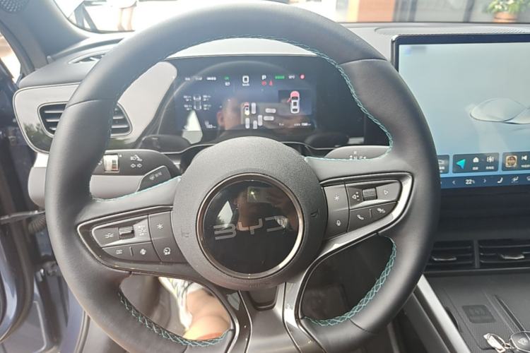 Used BYD Seal 06 New Energy 2025 EV 545KM Flagship Edition Steering Wheel