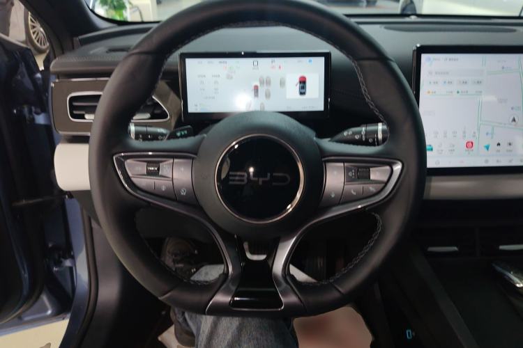 Used BYD Seal 06 New Energy 2025 DM-i Smart Drive 80KM Luxury Model Steering Wheel