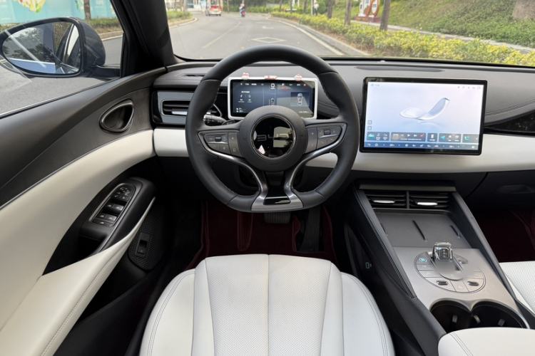Used BYD Seal 06 New Energy 2025 DM-i Smart Drive 80KM Prestige Model Steering Wheel