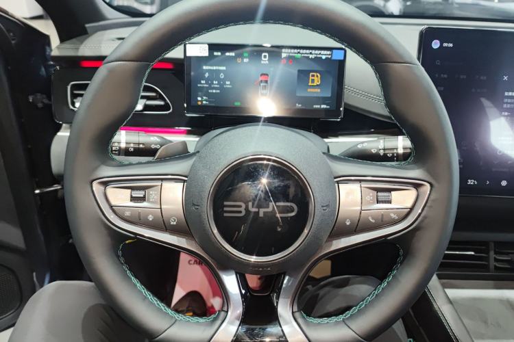 Used BYD Seal 06 New Energy 2025 DM-i Intelligent Drive 120KM Flagship Model Steering Wheel