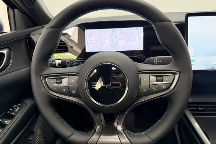 Used BYD Seal 06 New Energy 2025 EV 545KM Premium Edition Steering Wheel