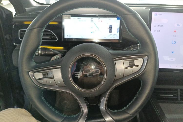 Used BYD Seal 06 New Energy 2025 DM-i Intelligent Drive 120KM Flagship Model Steering Wheel