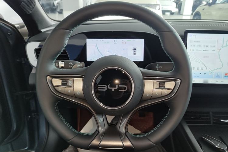 Used BYD Seal 06 New Energy 2025 EV 545KM Premium Edition Steering Wheel