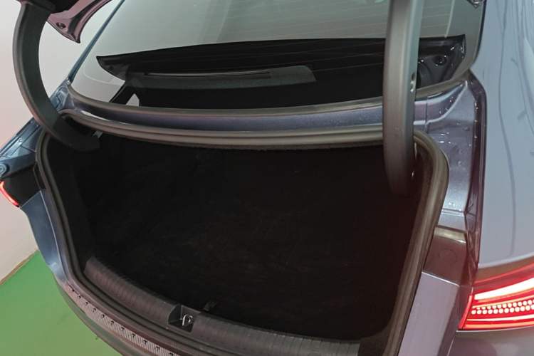 Used BYD Seal 06 New Energy 2025 DM-i Smart Drive 120KM Prestige Model Trunk