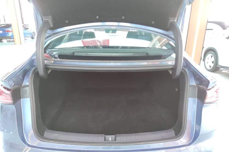 Used BYD Seal 06 New Energy 2025 DM-i Intelligent Drive 120KM Flagship Model Trunk