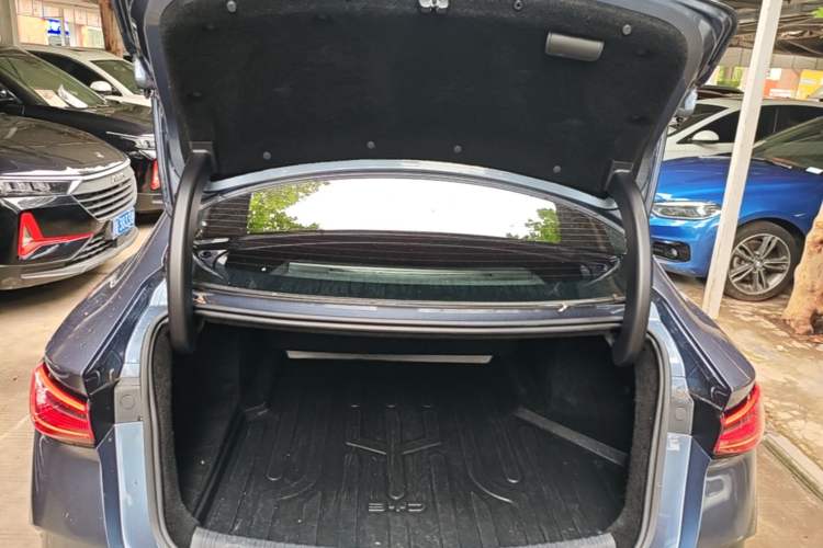 Used BYD Seal 06 New Energy 2025 DM-i Smart Drive 80KM Prestige Model Trunk