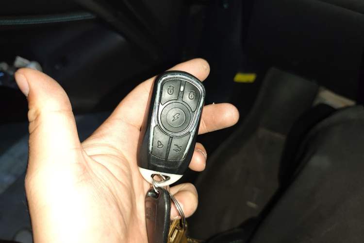 Used BYD Seal 06 New Energy 2025 DM-i Smart Drive 120KM Prestige Model Vehicle Key