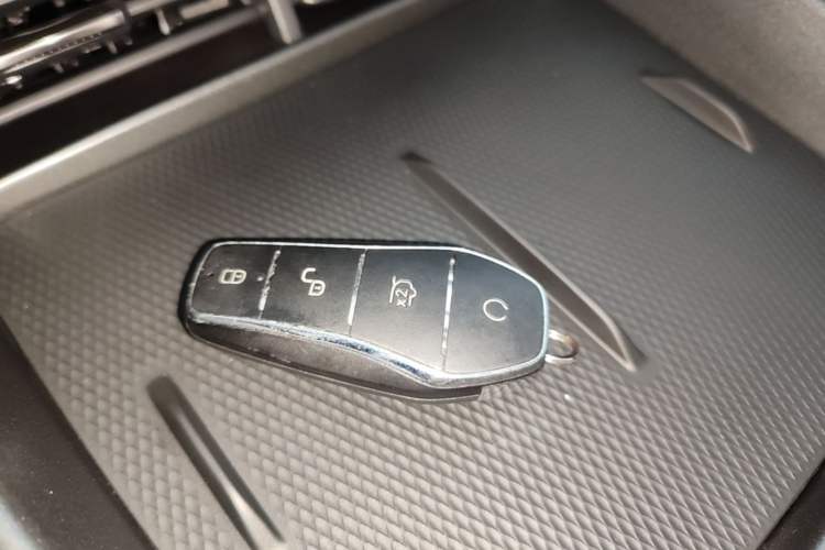 Used BYD Seal 06 New Energy 2025 EV 545KM Premium Edition Vehicle Key