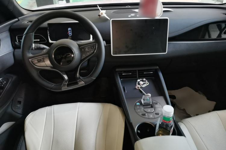 Used BYD Seal 06 New Energy 2025 DM-i Smart Drive 80KM Prestige Model Center Console