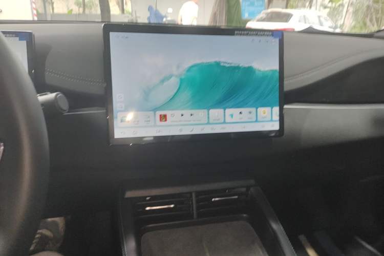 Used BYD Seal 06 New Energy 2025 DM-i Smart Drive 120KM Deluxe Model Audio And AC Panel
