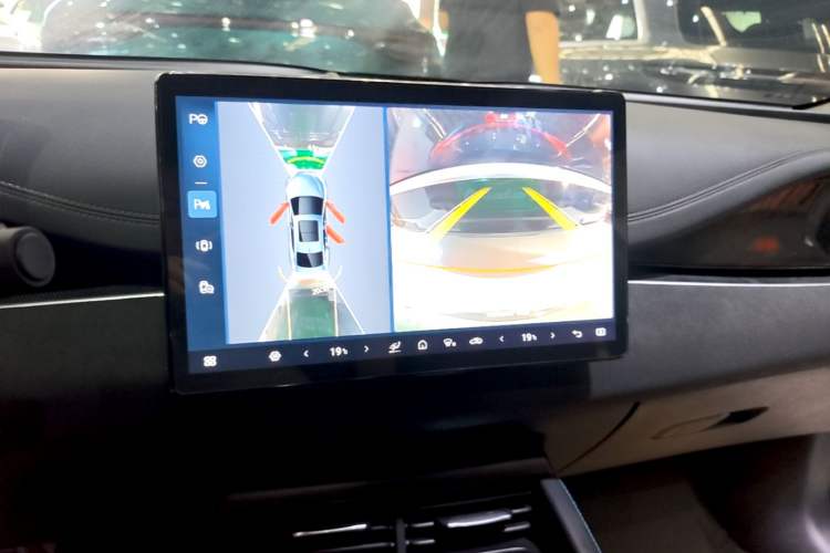 Used BYD Seal 06 New Energy 2025 DM-i Smart Drive 120KM Prestige Model Audio And AC Panel
