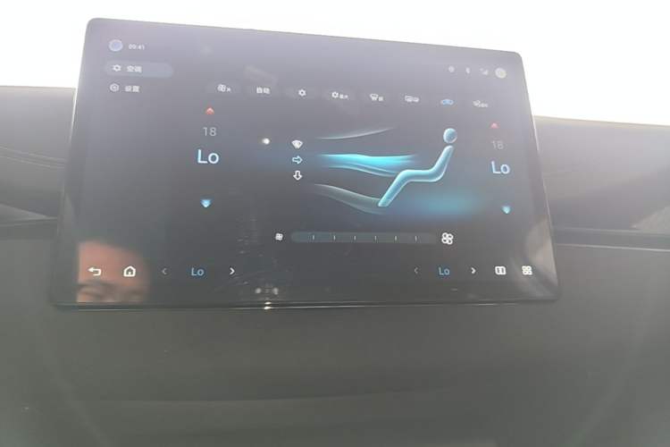 Used BYD Seal 06 New Energy 2025 DM-i Smart Drive 80KM Luxury Model Audio And AC Panel