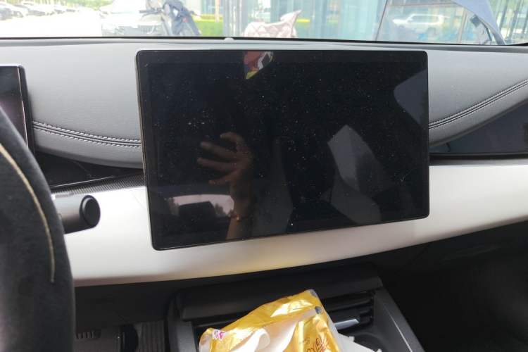 Used BYD Seal 06 New Energy 2025 DM-i Smart Drive 80KM Luxury Model Audio And AC Panel