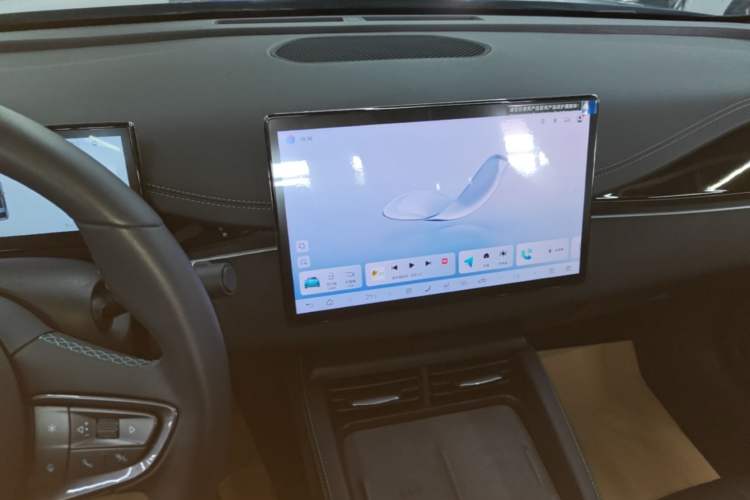 Used BYD Seal 06 New Energy 2025 DM-i Smart Drive 120KM Deluxe Model Audio And AC Panel