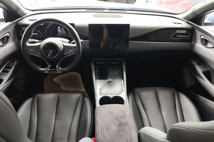 Used BYD Seal 06 New Energy 2025 DM-i Smart Drive 120KM Prestige Model Center Console