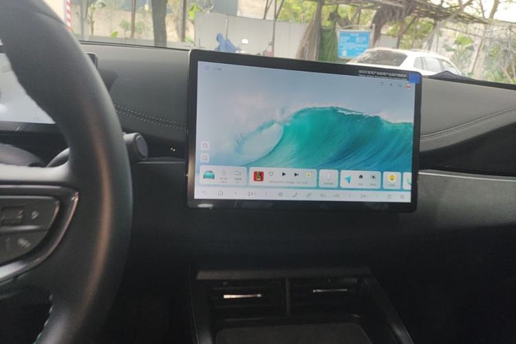 Used BYD Seal 06 New Energy 2025 DM-i Smart Drive 120KM Deluxe Model Center Console