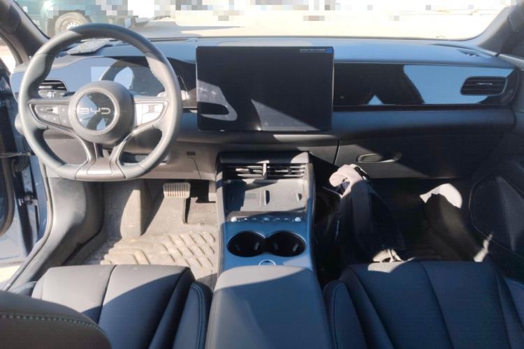Used BYD Seal 06 New Energy 2025 EV 545KM Flagship Edition Center Console