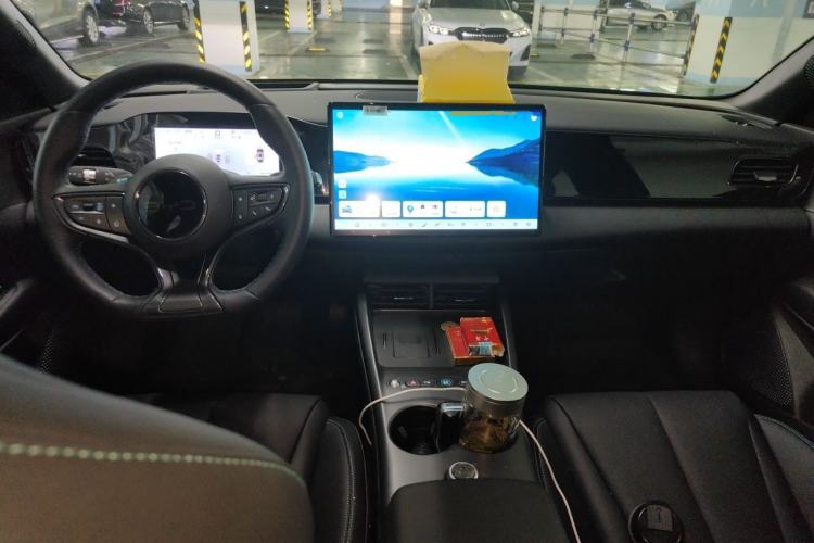 Used BYD Seal 06 New Energy 2025 EV 545KM Flagship Edition Center Console