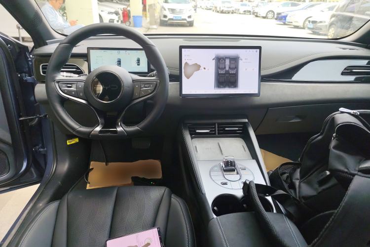 Used BYD Seal 06 New Energy 2025 DM-i Smart Drive 120KM Deluxe Model Center Console