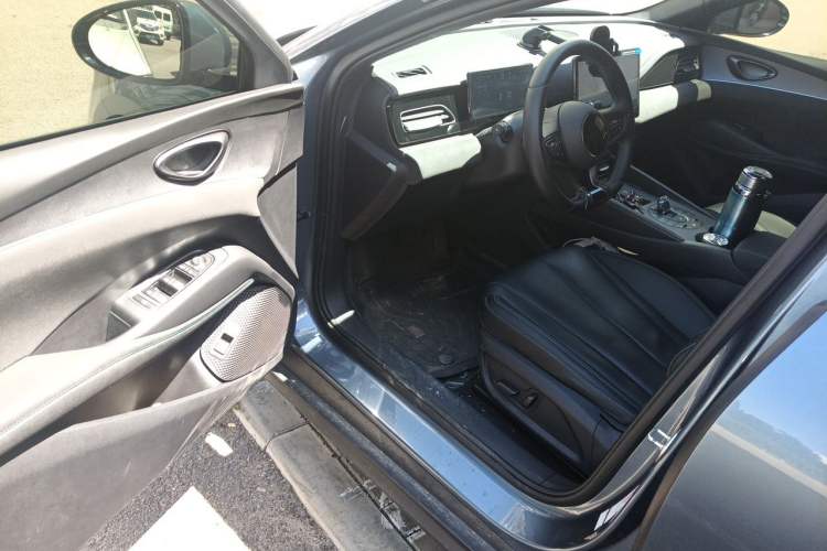 Used BYD Seal 06 New Energy 2025 DM-i Smart Drive 120KM Prestige Model Driver Seat