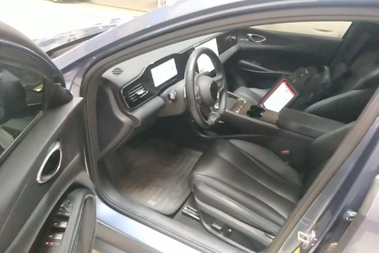 Used BYD Seal 06 New Energy 2025 EV 470KM Prestige Edition Driver Seat