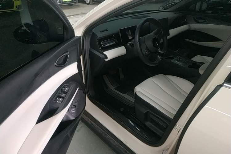 Used BYD Seal 06 New Energy 2025 DM-i Smart Drive 80KM Luxury Model Driver Seat