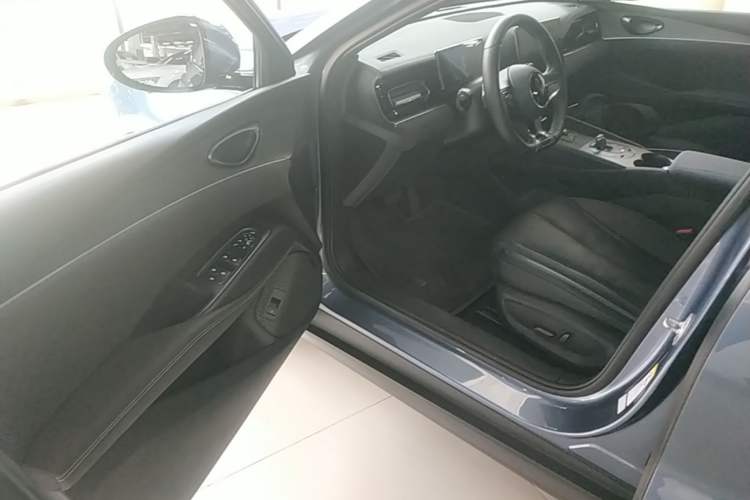 Used BYD Seal 06 New Energy 2025 DM-i Smart Drive 120KM Deluxe Model Driver Seat