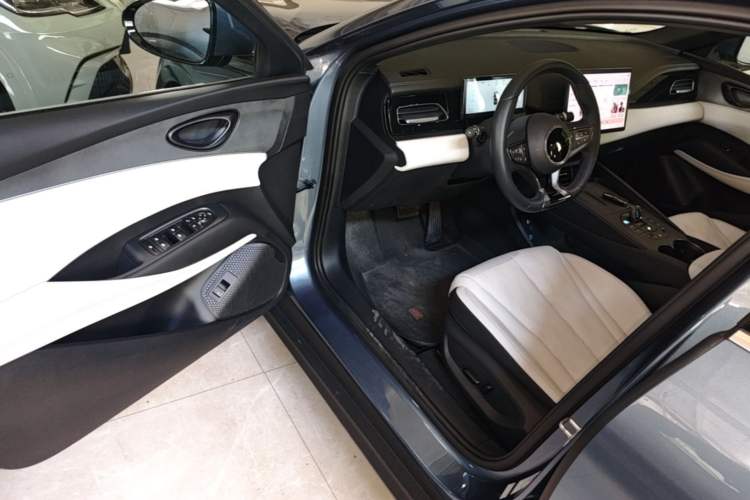 Used BYD Seal 06 New Energy 2025 DM-i Smart Drive 120KM Deluxe Model Driver Seat
