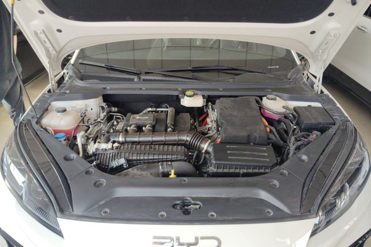 Used BYD Seal 06 New Energy 2025 DM-i Smart Drive 120KM Deluxe Model Engine Bay