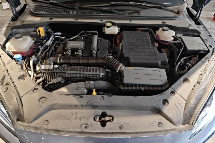Used BYD Seal 06 New Energy 2025 DM-i Smart Drive 80KM Luxury Model Engine Bay