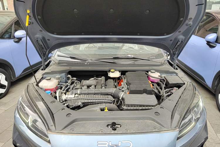 Used BYD Seal 06 New Energy 2025 DM-i Intelligent Drive 120KM Flagship Model Engine Bay