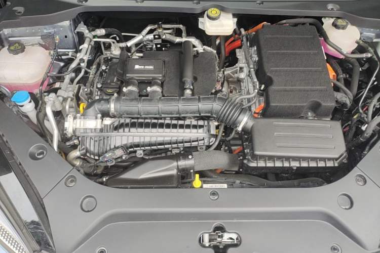 Used BYD Seal 06 New Energy 2025 DM-i Smart Drive 120KM Deluxe Model Engine Bay