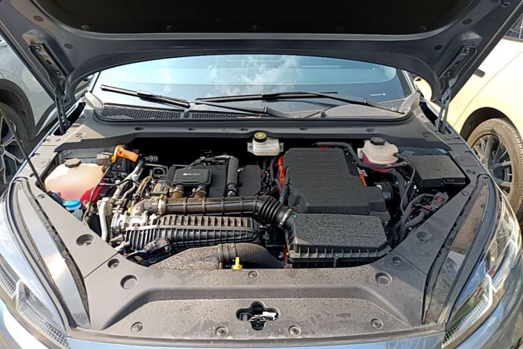 Used BYD Seal 06 New Energy 2025 DM-i Smart Drive 80KM Luxury Model Engine Bay
